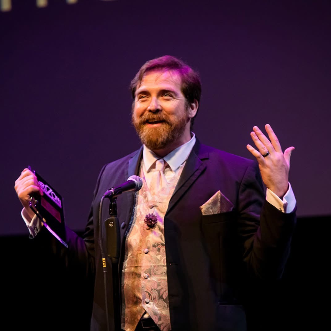 Aaron Blanco receiving an ariZoni